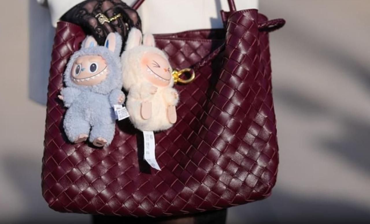 Original Labubu Blind Box Collectible Toy - Surprise Inside!"